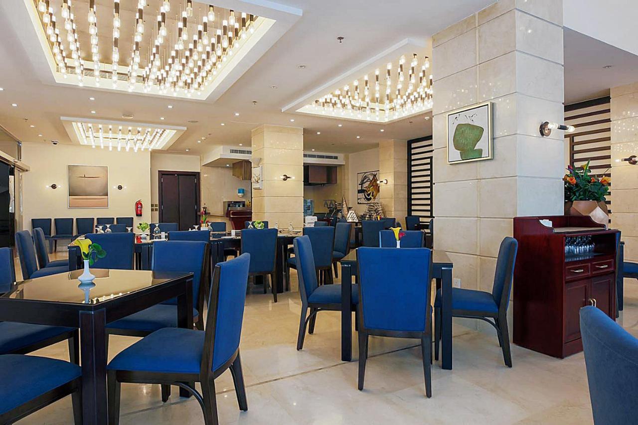 The Proud Hotel Al-Khubar Exteriér fotografie